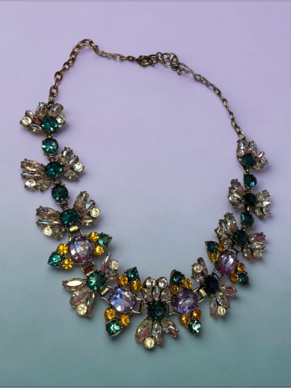 NWOT Francesca’s Collections Multi color Statement Fashion Necklace